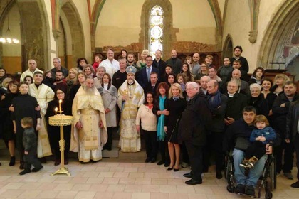 Посланиците Ради Найденов и Деяна Костадинова, заедно с българската общност участваха в Света Архиерейска литургия 